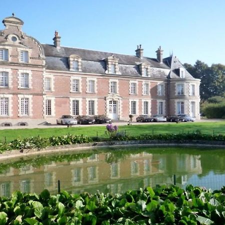 Chateau De Behen Exterior photo