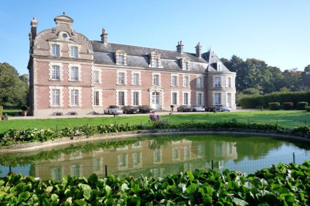 Chateau De Behen Exterior photo