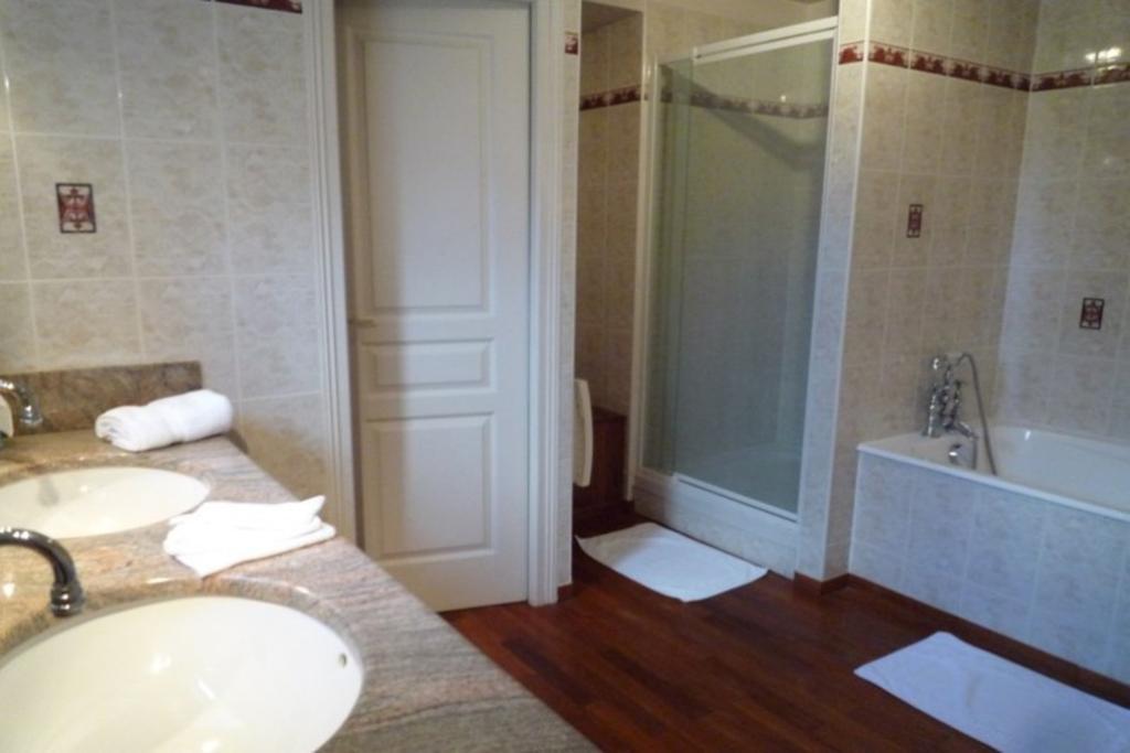 Chateau De Behen Room photo